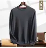 Suéter de cashmere bicolor outono e inverno 2024 novo masculino gola redonda base de lã, corte solto, pulôver de manga comprida, suéter quente