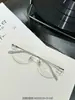Gafas para miopía de corte diamante marco de titanio ultraligero gafas sin montura para mujer se pueden equipar con graduación luz azul anti-fotocromáticas pura deseo hace que la cara se vea más pequeña