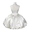 Vestido de Novia Corto Strapless con Lazada de Satén Tema de Exposición de Estudio Vestido de Novia para Pareja Foto de Muestra Vestido de Novia de Color Puro