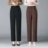 Nueva colección de otoño para mujeres de mediana edad y mayores: pantalones de pierna recta, corte holgado, cintura alta, cintura elástica y estilo cómodo y casual. Pantalones largos de color café elegantes