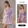 Lindo e Sexy Chemise de Cetim Sedoso com Decote em V Profundo e Bojos, Roupão de Dormir Plus Size Apaixonado e Quente sem Costas, Roupa de Casa C6180