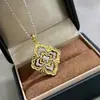 V-Gold Chapado en Oro Grueso Collar Bucci Trébol de Cuatro Hojas Ópera Casa Acabado Cepillado Lujo Ligero Oro Rosa Vintage Estilo de Corte para Mujer Venta al por Mayor