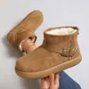 Botas de Neve Forradas com Pelo e Solado Grosso para Mulheres 2026 Novo Inverno Quente Roupa Exterior Sapatos de Algodão Quentes Antiderrapantes