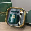 Caneca Criativa Folha Curta Caneca de Café para Casa Caneca de Chá Masculina e Feminina com Tampa e Colher Caneca para Casal Beber Água Fábrica de Origem