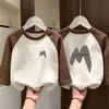 Ropa interior para niños De Rong niños otoño e invierno nueva ropa interior camiseta de manga larga empalmada cuello redondo ropa cálida de otoño top