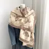 Chal de moda de alta calidad estilo coreano con estampado de carroza de caballos, bloques de color, para mujer, bufanda jacquard vintage elegante de doble cara, prenda exterior cálida