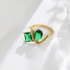 Anillos Dobles de Circonita Multicolor de Lujo Ligero Chapados en Oro de 18K Anillos Huecos Geométricos Joyería Moderna Apilable Venta al por Mayor en Stock