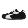 Zapatillas deportivas casuales globales de suela gruesa para hombre, modelo nuevo de otoño transpirable, zapatos de entrenamiento negros alemanes que aumentan la altura, zapatos de hombre de otoño