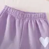 Conjunto de Outono Inverno para Bebê Menina com Pelúcia Interna Roxo Taro Estampa de Coração Moletom Calça Jogger Conjunto Quente de Duas Peças para Menina Pequena
