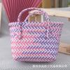 Cesta de Legumes Tecida à Mão de Plástico Bolsa Feminina Cesta de Presente de Acompanhamento Bolsa Colorida Tecida da Moda Bolsa Quadrada Pequena de Mão para Crianças
