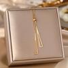 Collar de acero de titanio con borla triangular estilo coreano para mujer, no se decolora, diseño de nicho, joyería de cadena para clavícula estilo frío