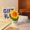 Decoración de Escritorio de Girasol Adornos Tejido de Flores Hecho a Mano Decoración de Oficina Producto Terminado Regalo de Cumpleaños para Mujeres Estilo Nuevo