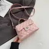 Bolsas para Mulheres 2025 Nova Moda Grande Capacidade Rombus Bolsa de Axila Tendência de Verão Casual Bolsa Transversal com Corrente de Ombro