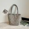 Bolsa de ombro versátil com textura, nicho, luxo leve, para o dia a dia de mulheres, 2026, nova, grande capacidade, estilo coreano, moderna, de ombro único