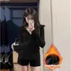 Sudadera con capucha rosa ajustada, chaqueta corta para mujer, atuendo estilo coreano para principios de otoño de 2026, top que ciñe la cintura