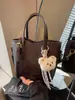 Bolso Cubo Retro de Gran Capacidad Nuevo Otoño e Invierno 2026 Bolso de Hombro de Moda Casual para Mujer Bolso Cruzado para Viajar