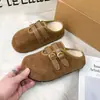Sandálias Pelúcia Fechadas de Encaixar Design Retrô Femininas Outono/Inverno Solado Grosso Fivela Sapatos Birkenstock Novo Estilo 2026