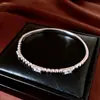 Pulseira Quadrada com Fivela de Zircônia Banhada a Ouro Real 18K Exquisite Fashionable Corrente de Mão Luxo Leve Toque de Alta Qualidade Joia de Mão Retrô para Mulheres