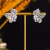 Brincos Transfronteiriços Outono 2025 Novo Estilo Pequenos e Delicados Brincos de Tarraxa Versátil Moda de Luxo Coreana e Japonesa Brincos de Zircônia