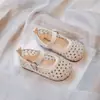 Sandalias de Verano para Niña Estilo Princesa Pedrería Trabajo Pesado Completamente Diamantadas Caladas Zapatos de Princesa Niños Medianos y Grandes Boca Baja Zapatos de Una Sola Tira Fuera