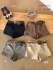 AS OFFICIAL Estilo Coreano de Principios de Otoño Moda Retro Elegantes Shorts Casuales de Ante de Cintura Alta 28886 (con cinturón)