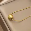 Celebridad de Internet Acero Inoxidable Exquisito Incrustado de Diamantes Cola de Pez Llave Tiktok Collar Corona de Cacahuete Circonita Cadena para Clavícula de Cereza