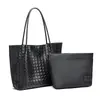 Bolso tote tejido de cuero genuino transfronterizo de gran capacidad para mujer, bolso de hombro para el día a día, modelo nuevo 2026 simple y elegante