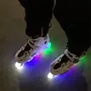 Rueda de patín resistente al desgaste para niños y adultos, rueda luminosa, accesorios para patines, rueda de freno plana, rueda de goma de PU