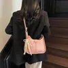 Bolsa quadrada pequena de mão fresca popular deste ano para mulheres, novidade de verão 2026, cor sólida, textura, bolsa de ombro única, bolsa para trabalho, bolsa transversal