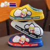 Ultraman 2025 Nuevas Pantuflas de Algodón para Niños Invierno Calientes para Niños Forradas de Felpa Impermeables Zapatos de Algodón Cerrados de Talla Mediana a Grande para Niños Niños