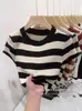 2025 Nuevo Suéter Rayado de Seda de Hielo Ajustado Hecho en Europa para Mujer de Manga Corta de Verano Ajustado Top Base Corto Estilo Spice Girl