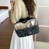 Comercio Exterior al por Mayor Transfronterizo Bolsos de Mujer, Nuevos Bolsos de Hombro y Cruzados de Moda, Bolsos Pequeños de Nicho de Alta Calidad para Mujer, Estilo Ins