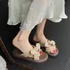 Sandálias Casuais Antiderrapantes com Solado Grosso, de Calçar, para Uso ao Ar Livre, Novidade Verão 2026 Estilo Coreano Feminino com Bolinhas e Laço para Mulheres