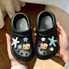 Pantuflas para Niñas, Zapatos con Agujeros, Zapatos de Playa Cerrados Antideslizantes de Verano, Modernos para Niños Medianos y Mayores, Para Padres e Hijos, Celebridad de Internet, Pantuflas Transpirables Frescas