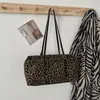 Bolsa de ombro minimalista de nova moda transfronteiriça, bolsa de axila de alta qualidade, bolsa almofada casual e versátil, bolsa de mão feminina