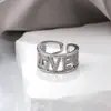 Anillo para Mujer, Lujo Ligero, Nicho de Alta Gama, Anillo Exagerado de Zirconia, Anillo Sencillo, Anillo Abierto, Joyería de Reina Madre, No se Desvanece