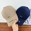 Novo Boné de Baseball para Homens, Outono e Inverno, Quente Estilo Americano Bordado com Letras, Casual Estilo Coreano, Emagrecimento Facial, Boné Pequeno de Bico de Pato com Aba Rígida