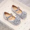 Zapatos de Princesa de Cuero para Niñas 2026 Nuevo Estilo Zapatos para Niñas Verano Suela Suave Zapatos Individuales para Bebé de Niña Zapatos Pequeños de Cuero Plateados