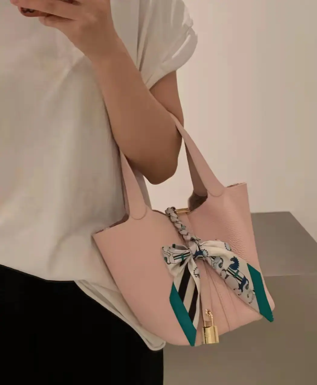粉色菜篮子