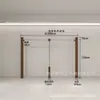 Estante de exhibición de ropa para tienda de ropa de pared, estante de piso para tienda de ropa de mujer, color nogal, estante de exhibición de acero inoxidable para tienda de ropa infantil.