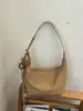 Bolso de mujer de gran capacidad, modelo nuevo 2026, textura de alta calidad, nicho, versátil para primavera y verano, bolso de hombro cruzado, bolso tipo dumpling de cuero suave
