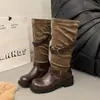 Botas Largas Ajustadas Arrugadas para Mujer Tacón de Cuña Caballero Nuevo Retro Otoño Patchwork Hebilla Botas Ancho de Bota 2026