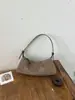 Bolso de axila de moda estilo retro para mujer, un diseño nuevo y a la moda, perfecto para llevar contigo a donde vayas, y un bolso de hombro versátil que es un éxito