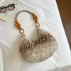 Bolso tipo dumpling esponjoso, simple y elegante, nuevo modelo otoño 2026, adecuado para el trabajo y los desplazamientos, bolso de hombro relajado y único