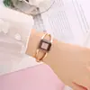 Reloj Personalizado para Mujer Estilo Nuevo, Diseño Hueco Simple, Moderno y a la Moda, Lujo Ligero, Estilo Ins de Gama Alta, Reloj Cuadrado Pequeño al por Mayor