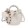 Bolso bandolera de nicho transfronterizo, bolso de mano para mujer, bolso tipo cubo, nuevo bolso de moda 2026 para commuting, bolso de hombro tote