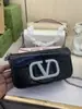 Nova bolsa quadrada pequena horizontal requintada com detalhes em diamante 2026, bolsa de ombro, bolsa feminina de couro genuíno, bolsa de ombro transversal, bolsa de mão para o dia a dia
