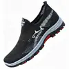 Zapatos slip-on de punto flyknit para comercio exterior transfronterizo 2026 para hombres, sin cordones, talla grande, forro de malla transpirable, adecuados para personas de mediana edad y mayores para caminar