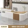 Mostrador de barra, cajero, tienda de ropa moderna y sencilla, mesa de mostrador, tienda de conveniencia, salón de belleza, tienda, pequeño mostrador de recepción.