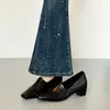 Estilo minimalista, casual, moderno, cómodo, zapatos de mujer sin cordones con corte profundo para ir al trabajo y para el ámbito profesional, modelo nuevo en stock
